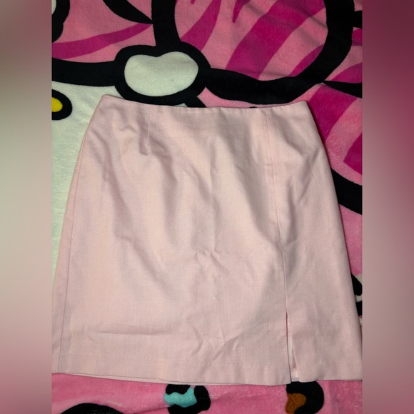 Dressbarn Pink Knee-Length Pencil Skirt with Slit - Picture 2 of 10